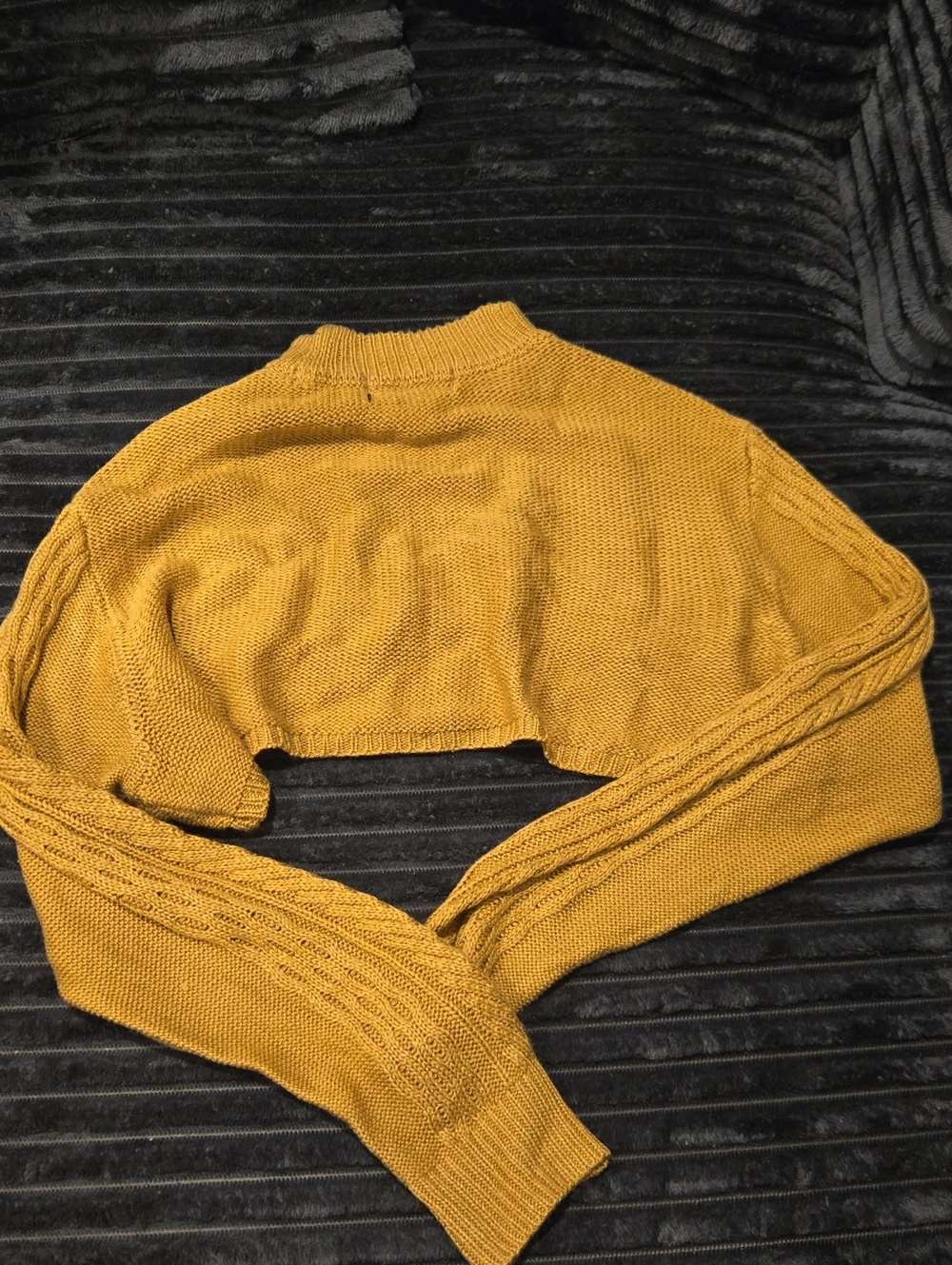 Almost Famous Mustard Cable-Knit Open-Back And Front Sweater - Picture 5 of 8